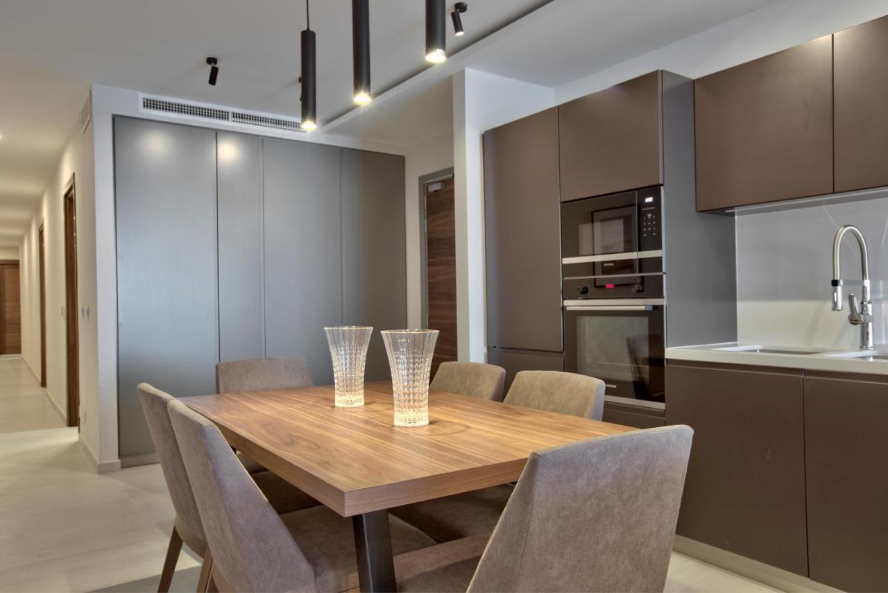 Sea Front Spacious Valletta Views Apartments Sliema Exterior photo