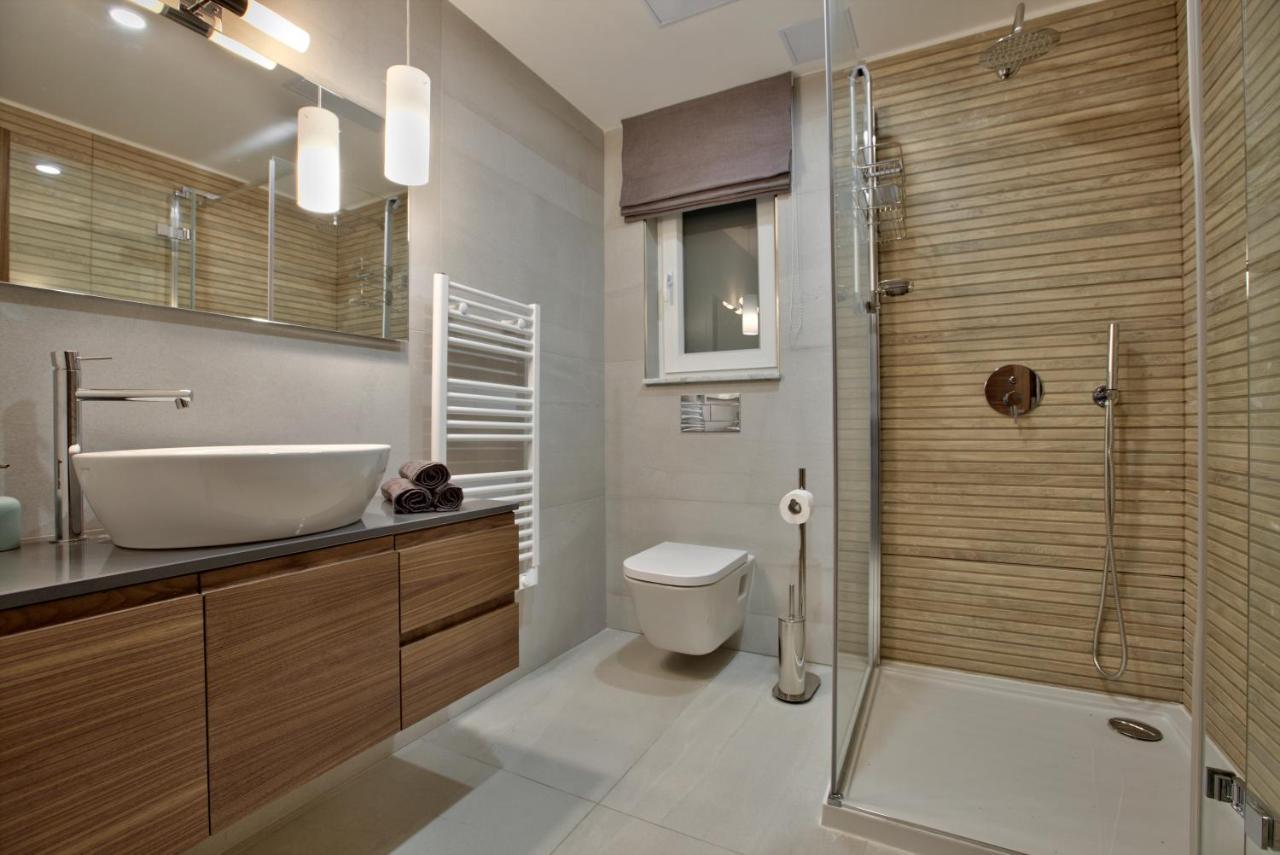 Sea Front Spacious Valletta Views Apartments Sliema Exterior photo