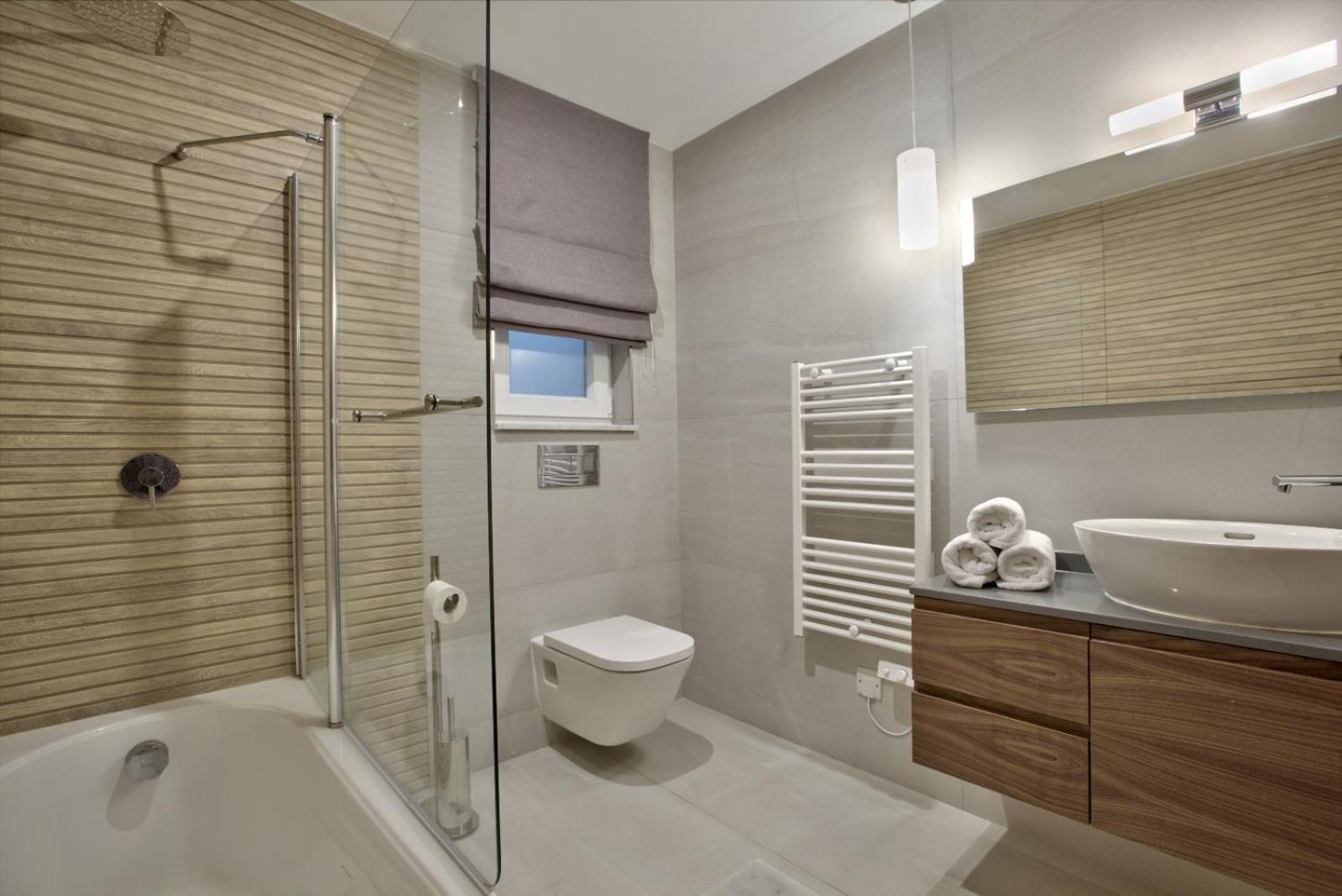Sea Front Spacious Valletta Views Apartments Sliema Exterior photo