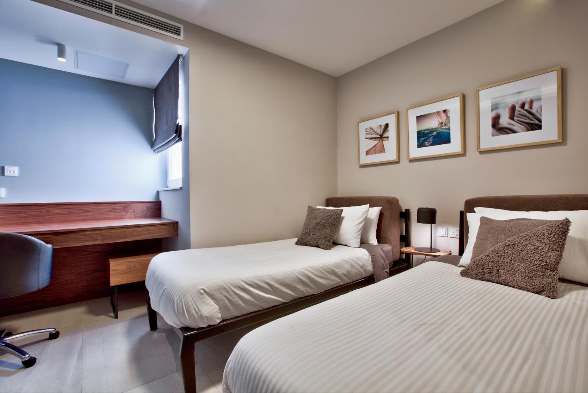 Sea Front Spacious Valletta Views Apartments Sliema Exterior photo
